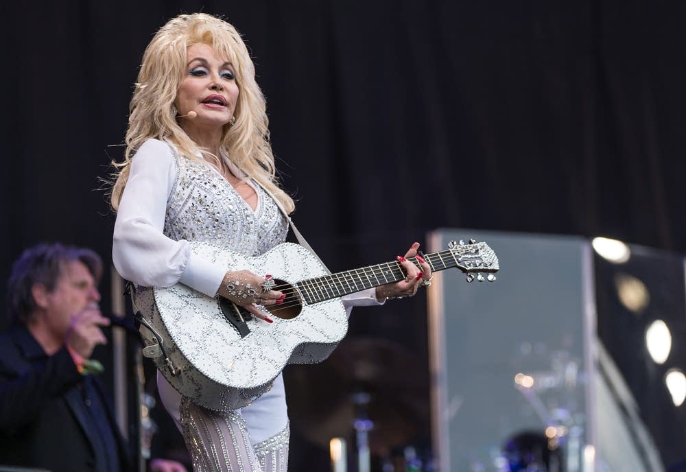 Dolly Parton's net worth