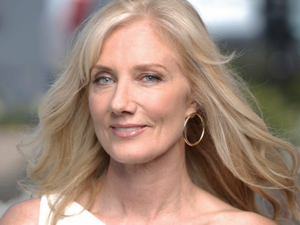 how old is joely richardson
