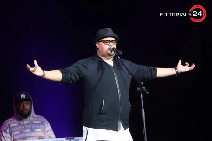 how old is israel houghton