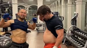 mark wahlberg gain weight for father stu
