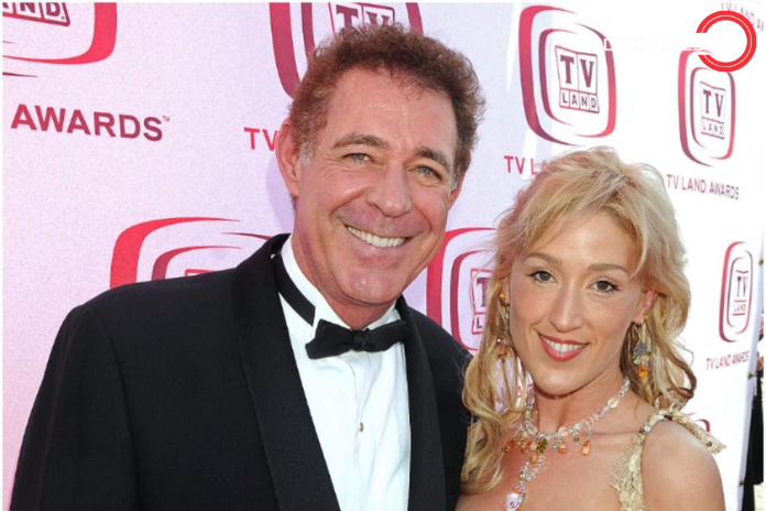 how old is barry williams