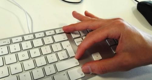 how to lock keyboard in mac