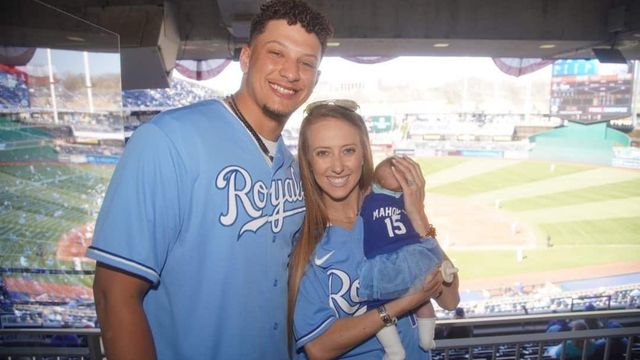 Mahomes Parents Divorce 